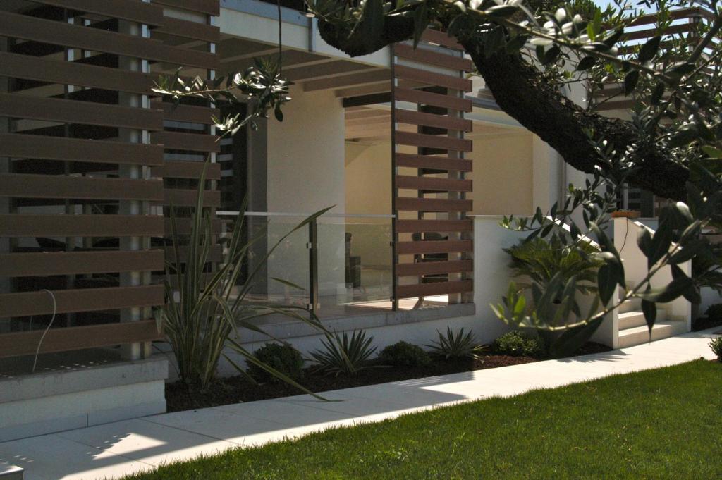 Bio Suites Pacinotti Бардолино Экстерьер фото